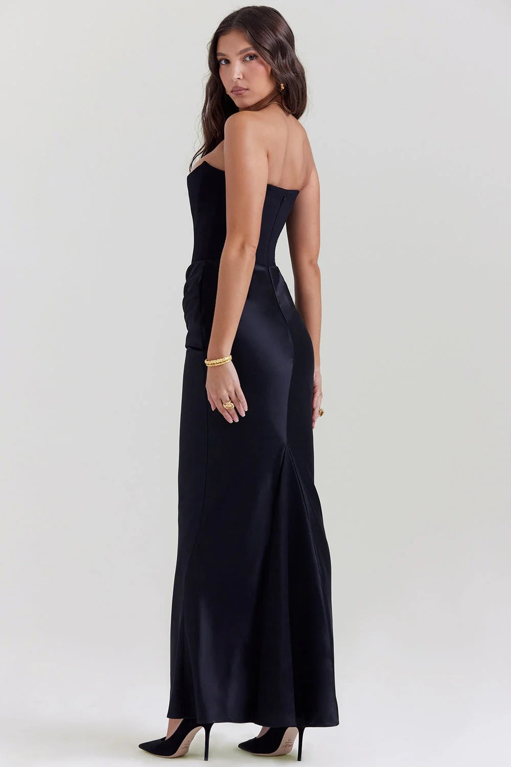 Claire Velvet Curve